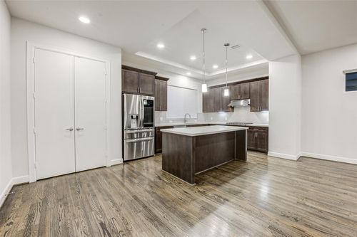339 Eado Park Cir, Houston, TX, 77020-3269 | Card Image