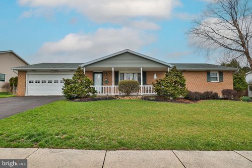 3025 Oakland Dr, NORTHAMPTON, PA, 18067-1043 | Card Image