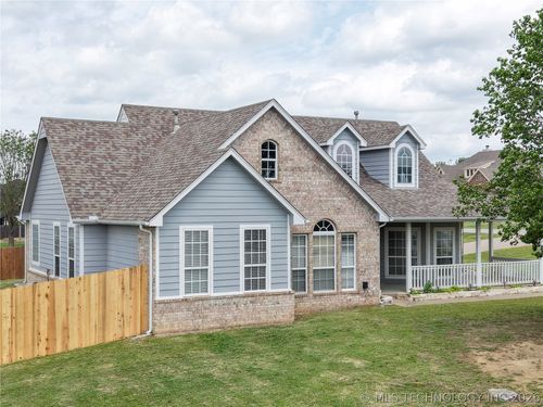814 S Tallchief Ave, Skiatook, OK, 74070-6159 | Card Image