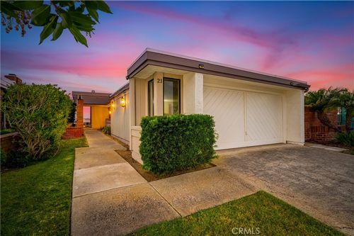 21 Beachcomber Dr, Corona del Mar, CA, 92625-1413 | Card Image