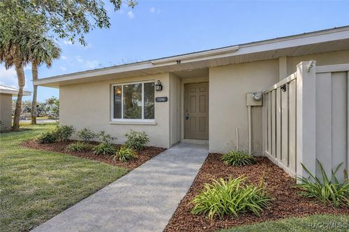 11235 W Bayshore Dr, CRYSTAL RIVER, FL, 34429-5245 | Card Image