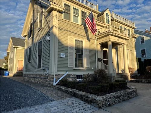 apt-b-38 Mann Ave, Newport, RI, 02840-7746 | Card Image
