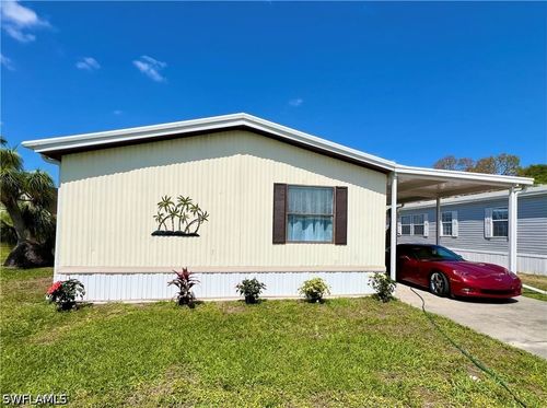 573 Cape Florida Ln, NAPLES, FL, 34104-4146 | Card Image