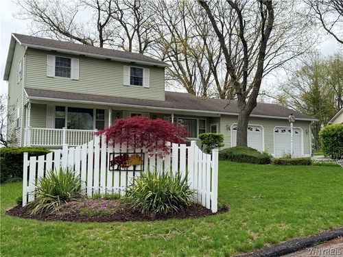 1 Henry Dr, Auburn, NY, 13021-5240 | Card Image