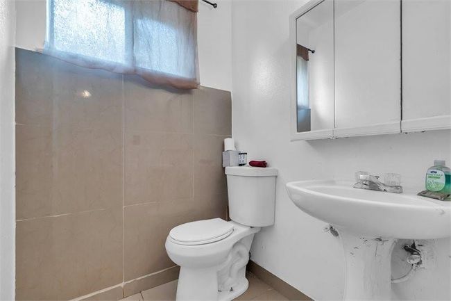 11055 Vailview Dr, House other with 3 bedrooms, 2 bathrooms and null parking in Houston TX | Image 12