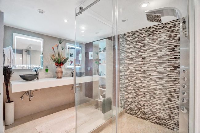 APT-1101 - 1000 Quayside Ter, Condo with 3 bedrooms, 3 bathrooms and null parking in Miami FL | Image 14