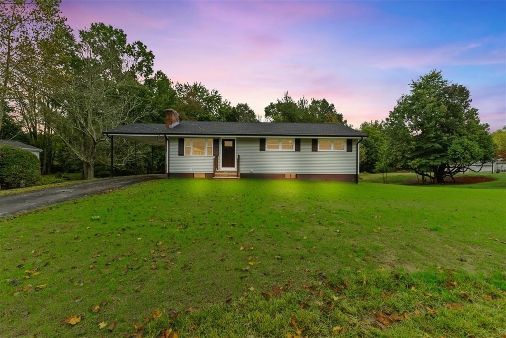 Berkley St, Taunton, MA 02780