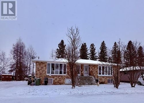 113 Cedar Cres, Longlac, ON, P0T2A0 | Card Image