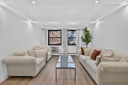 402-130 Lenox Avenue, New York City, NY, 10026 | Card Image
