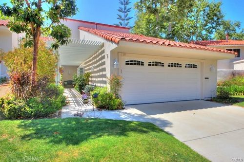 310 Vista Trucha, Newport Beach, CA, 92660-3522 | Card Image