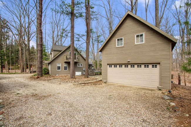 Huge yard | Image 46