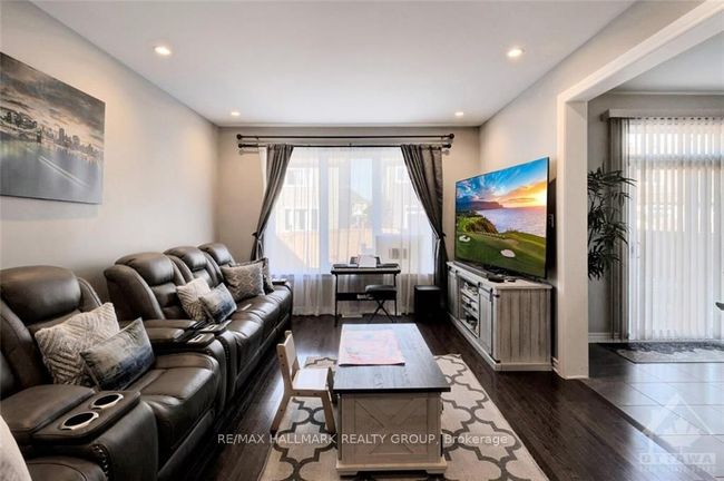 475 Creekview Way, House other with 4 bedrooms, 4 bathrooms and 4 parking in Gloucester ON | Image 7