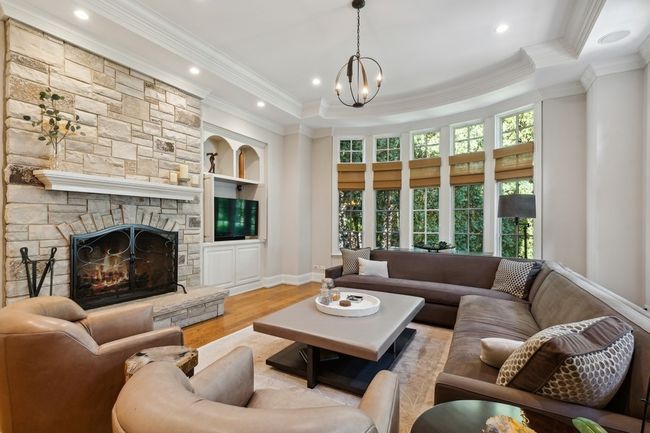 2239 Sheridan Rd, Home with 4 bedrooms, 8 bathrooms and null parking in Highland Park IL | Image 8