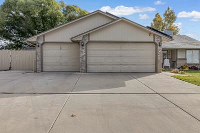 252 Dogwood Drive, House other with 4 bedrooms, 2 bathrooms and null parking in Fruita CO | Image 2