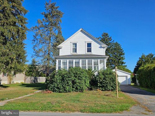 315 Poe Pl, Altoona, PA, 16602-3006 | Card Image