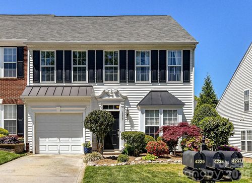 4237 Piccadilly Ln, Fort Mill, SC, 29707-1671 | Card Image