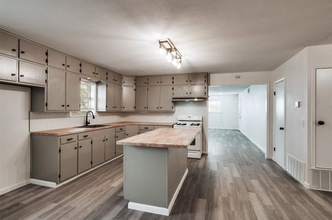 411 N 5 Th Ave, House other with 3 bedrooms, 2 bathrooms and null parking in Munday TX | Image 11