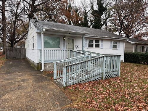 7948 Merritt St, Norfolk, VA, 23518-3745 | Card Image