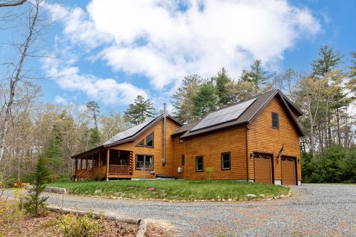 81 S Meadow Rd, Carver, MA, 02330-1413 | Card Image