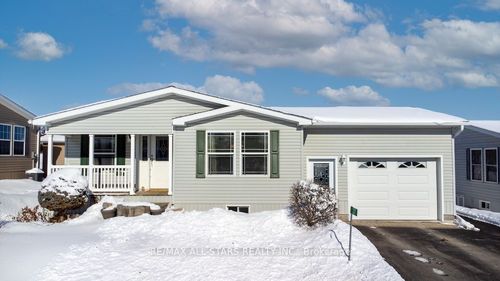 37 Creekside Cir, Dunsford, ON, K0M1L0 | Card Image