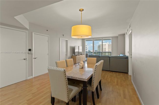 1207 - 1850 S Ocean Dr, Condo with 3 bedrooms, 3 bathrooms and null parking in Hallandale Beach FL | Image 5