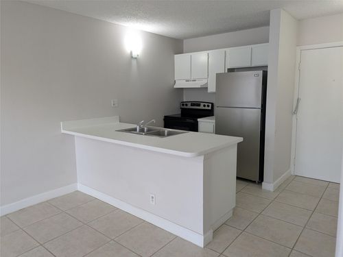 apt-317a-2771 Riverside Dr, Coral Springs, FL, 33065-5548 | Card Image