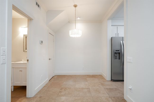 APT-111 - 4242 Travis St, Townhouse with 2 bedrooms, 3 bathrooms and null parking in Dallas TX | Image 8