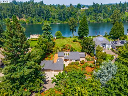 15995 Ne Eilers Rd, Aurora, OR, 97002-8509 | Card Image