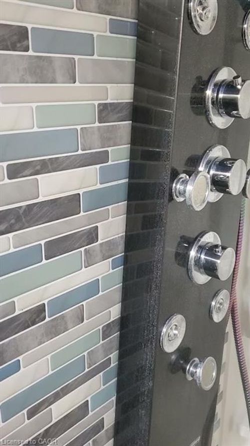 2-11 Tracey Park Dr, Belleville, ON, K8P4R4 | Card Image