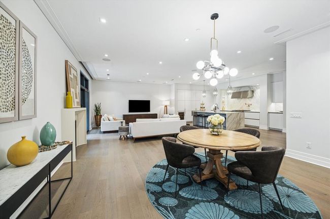 [Dining Area] Sputnik chandelier dramatizes the dining area | Image 34