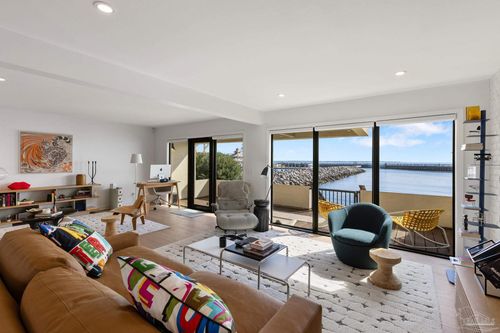 5 Port Royal Way, Pensacola, FL, 32502-5759 | Card Image