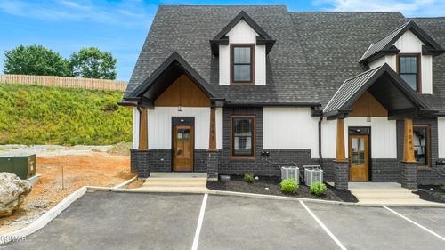 1043 Watch Hill Way, Sevierville, TN, 37862 | Card Image