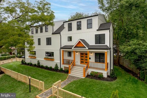 2209 18th St N, ARLINGTON, VA, 22201-3504 | Card Image