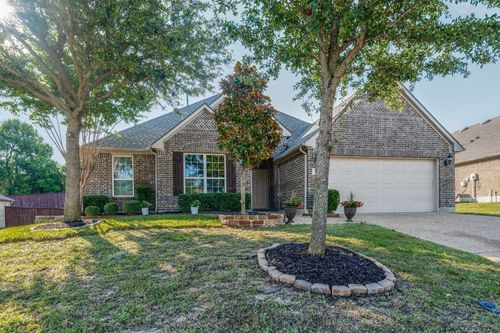 504 Peterhouse Dr, McKinney, TX, 75071-8097 | Card Image