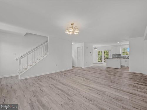 316 E 5th Ave, RANSON, WV, 25438-1706 | Card Image