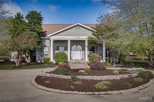 1733 Highway Aa, Farmington, MO, 63640-7066 | Card Image