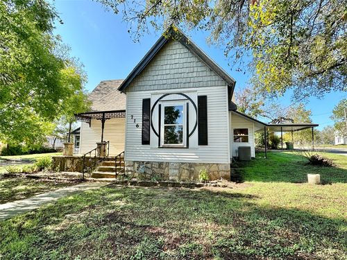 716 N Mesquite St, Hico, TX, 76457-6116 | Card Image