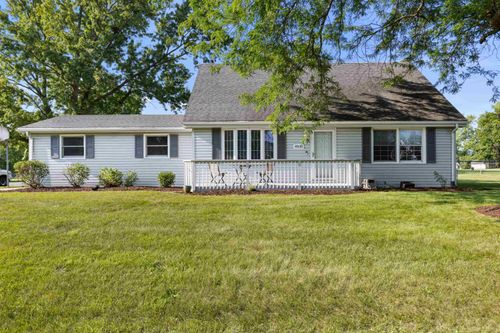 4830 Crown Point Cir, Roscoe, IL, 61073-8679 | Card Image