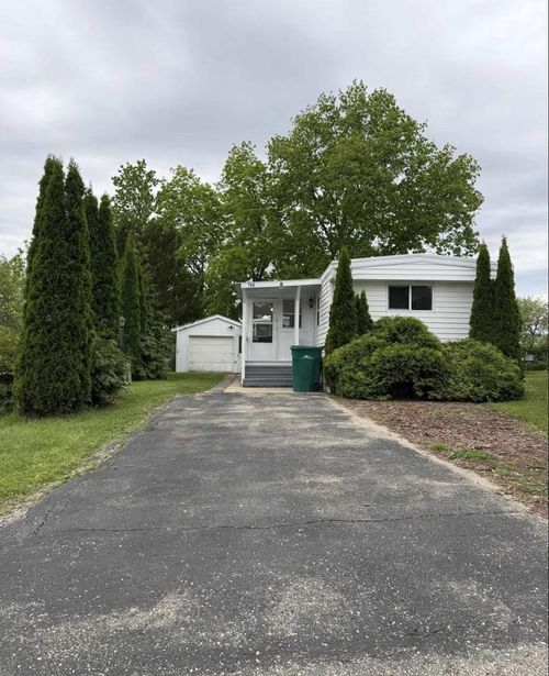 766 Northern Ct, Stoughton, WI, 53589-3051 | Card Image