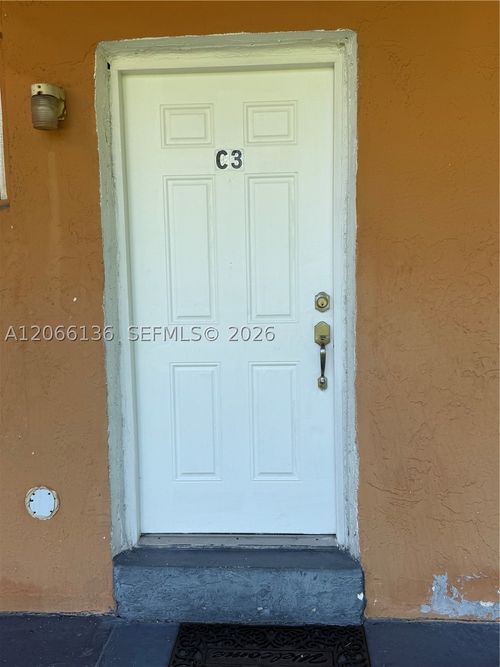 3c-9760 Sw 184th St, Cutler Bay, FL, 33157-6902 | Card Image