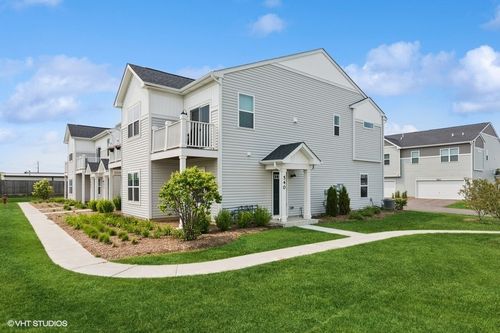 540 Comstock Rd, South Elgin, IL, 60177-2717 | Card Image