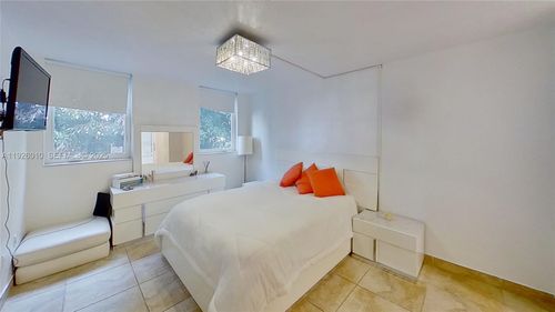 apt-312-1666 West Ave, Miami Beach, FL, 33139-2338 | Card Image