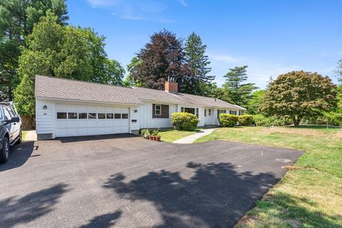 355 Pearse Rd, Swansea, MA, 02777-1334 | Card Image