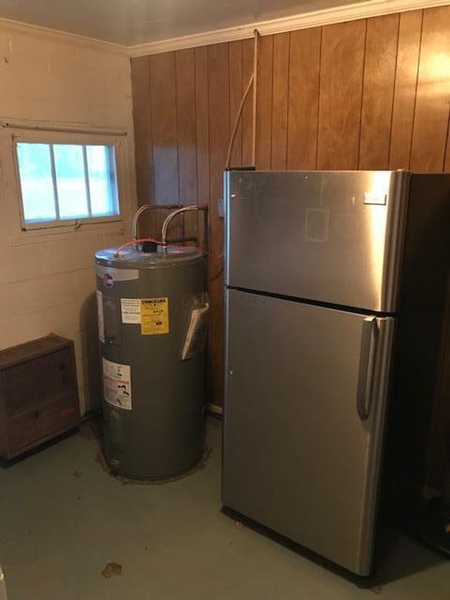 104 E 2 Nd St, House other with 4 bedrooms, 1 bathrooms and null parking in Hebron OH | Image 27