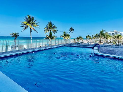 401-3111 N Ocean Dr, Hollywood, FL, 33019-3725 | Card Image