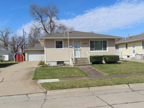 758 11th Ave, Columbus, NE, 68601-7144 | Card Image