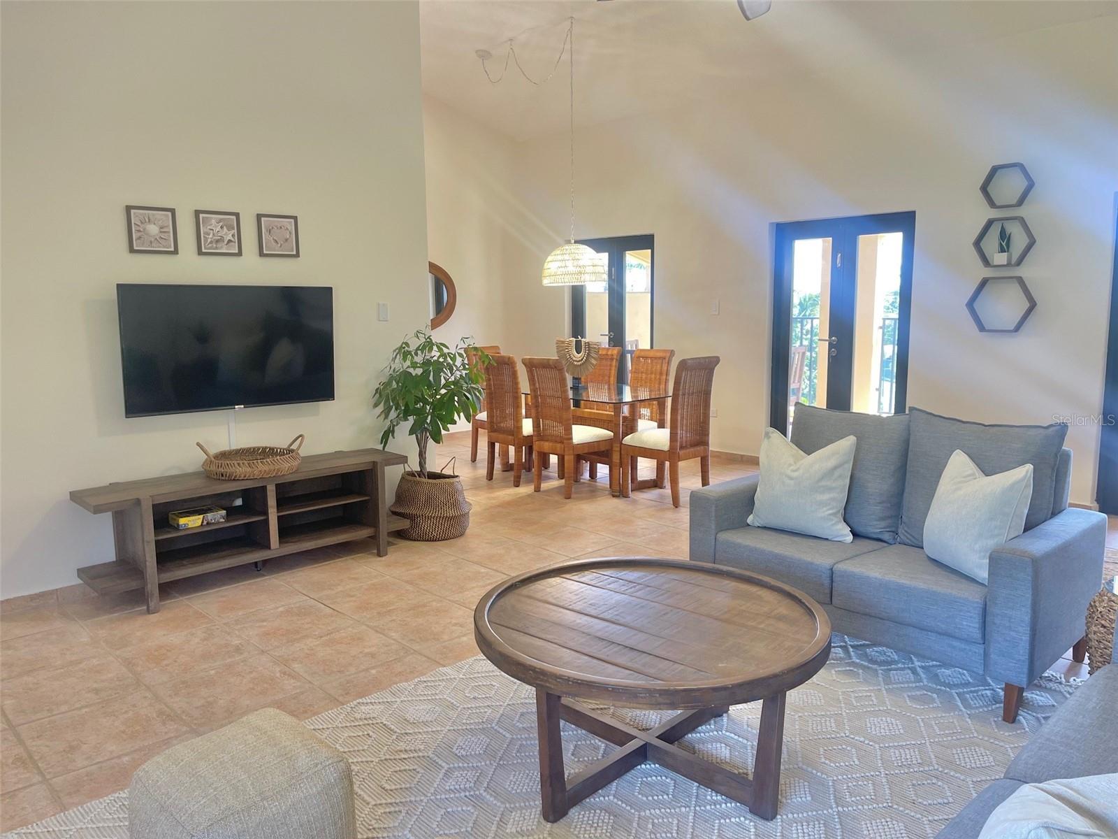 Residential en venta en HUMACAO, 100 CANDELERO RD, 1668 m²