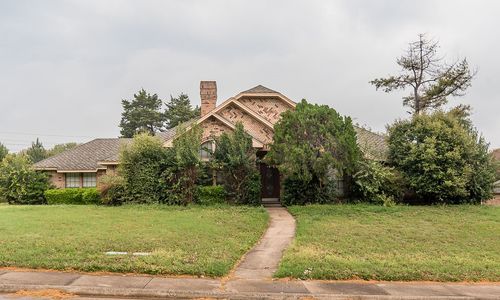 915 Greenbriar Ln, Duncanville, TX, 75137-3713 | Card Image