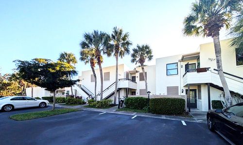 345 Springdale Dr, Bradenton, FL, 34210-3020 | Card Image