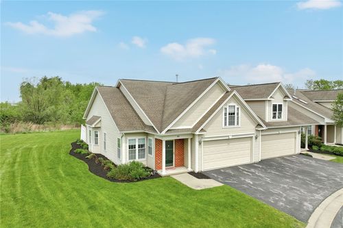 95 Eagle Pine Way, Rochester, NY, 14623-5169 | Card Image